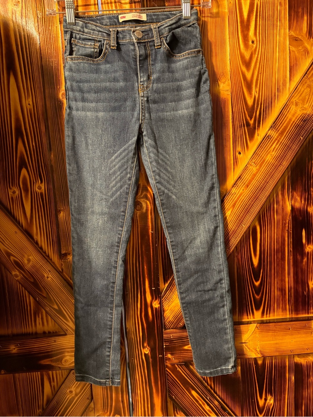 Girls Levi’s 720 high-rise super skinny jeans. Size 8 New without tags